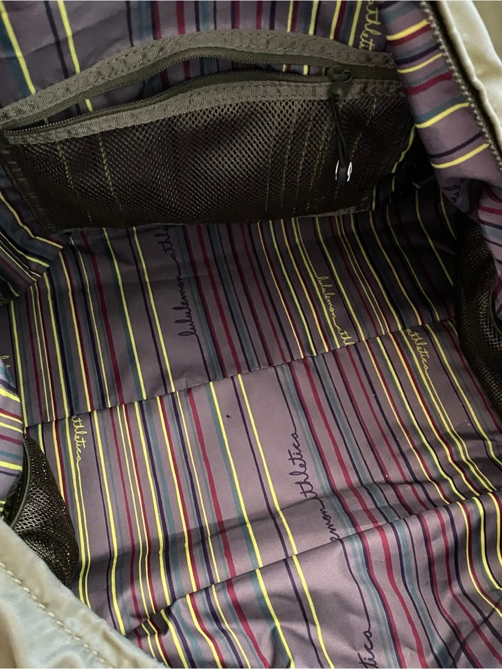 Rare vintage Y2K / 2010s Lululemon 